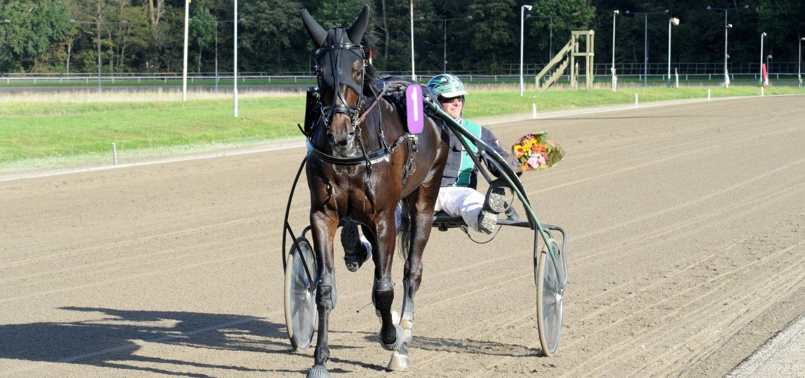 Jomo Cash ses her ved en tidligere sejr i Aarhus. Fredag starter Jan Dahlgaards sejrsmaskine igen i 