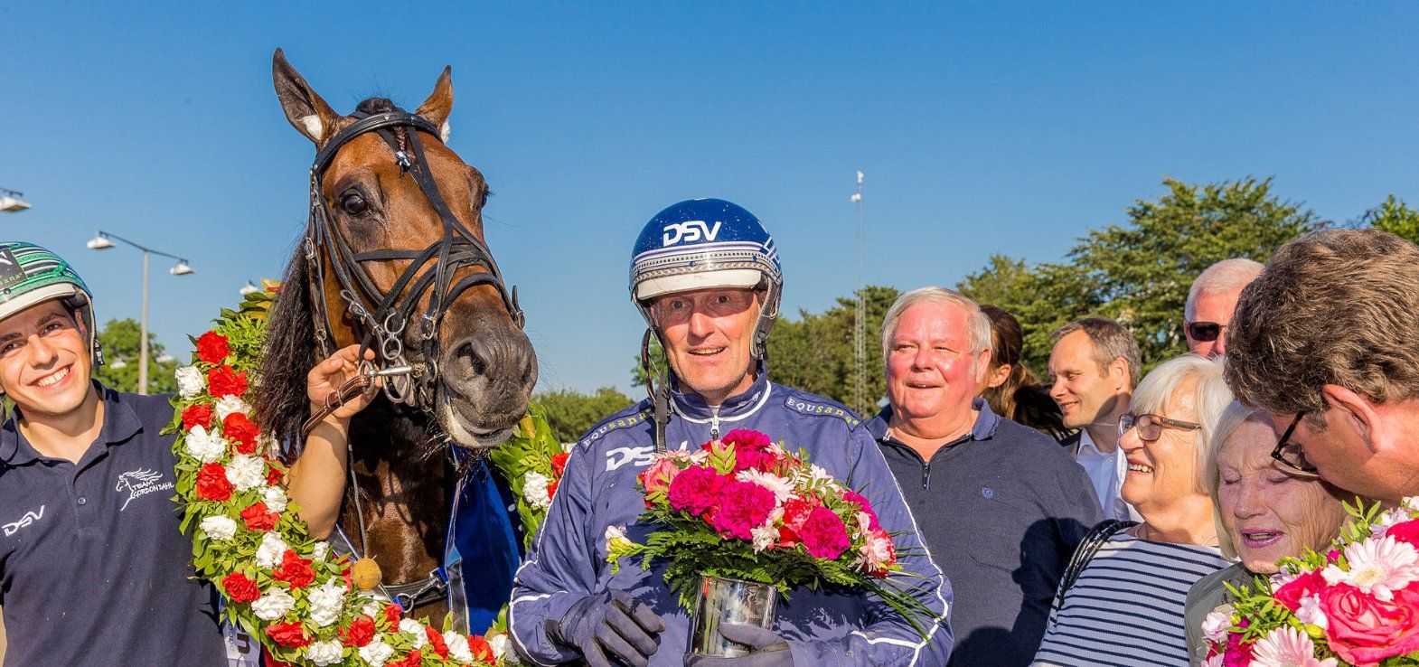 Gordon Dahl sammen med Dumbo efter Derbysejren i 2019.