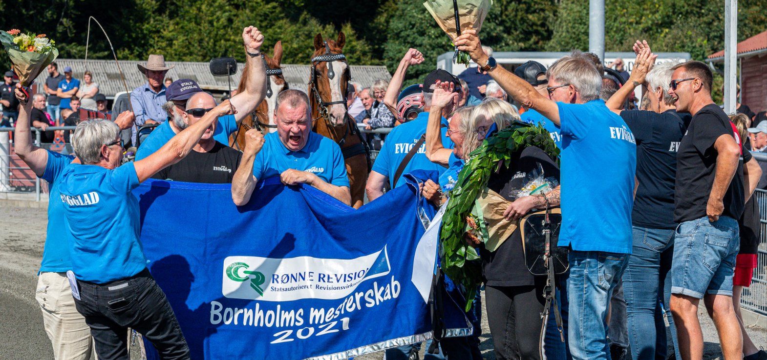 Stald Evigglad i vild jubel efter en sejr til Apollo Damgård på Bornholm