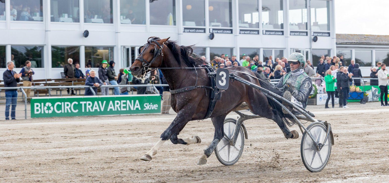 Kungfufighting ved en sejr i Skive i 2024 med Jan Dahlgaard.