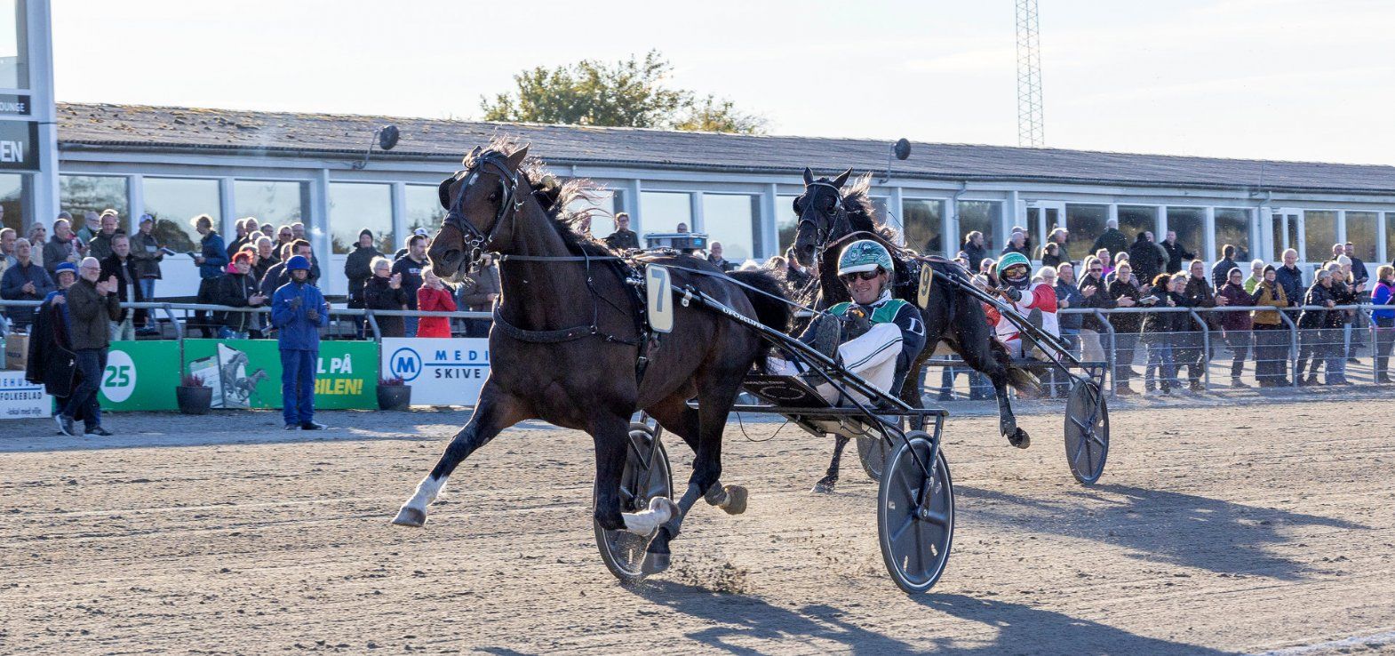 Kungfufighting vandt en stensikker sejr i Grand Circle på hjemmebanen.