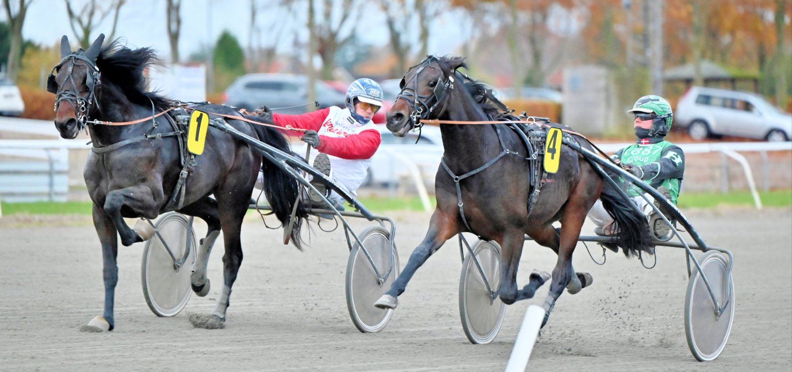 Kajser med Aarhus-træner Mads Hviid vinder i Odense.