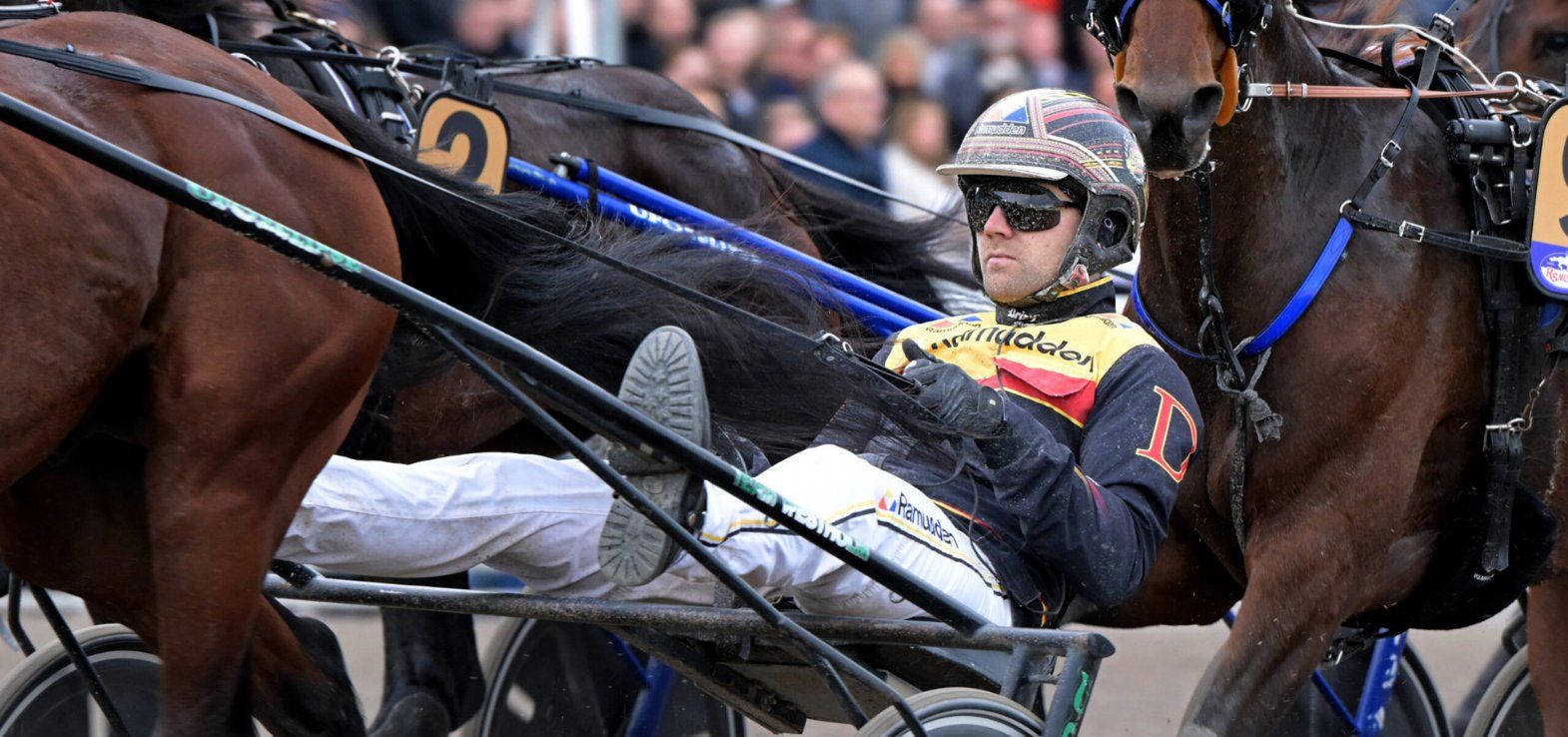 Mats E. Djuse er gået forbi lillebror Magnus i den svenske kuskeliga.