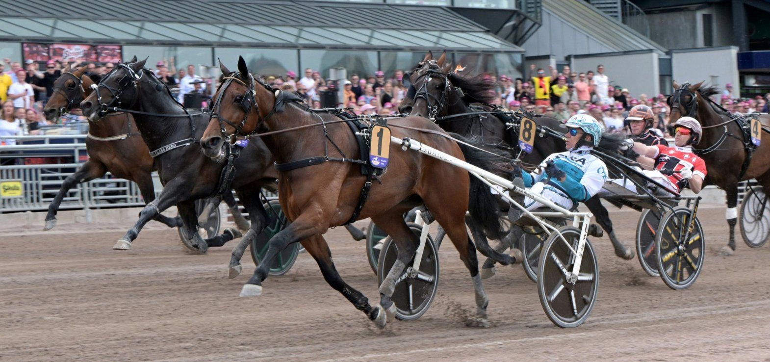 Double Deceiver førte finalen i Sweden Cup fra start til mål.