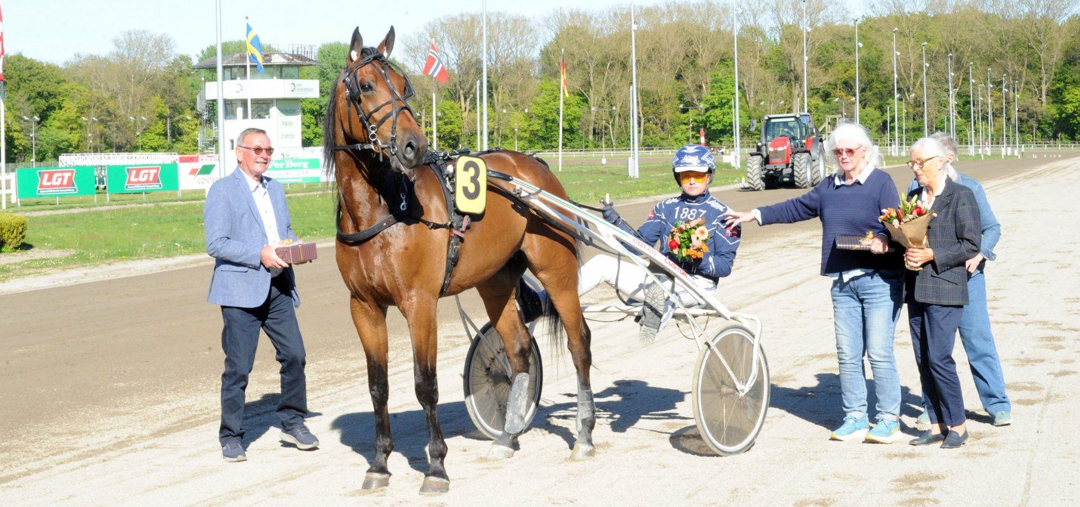 Patrick Larsen ved en tidligere sejr i Aarhus med hesten Mason.
