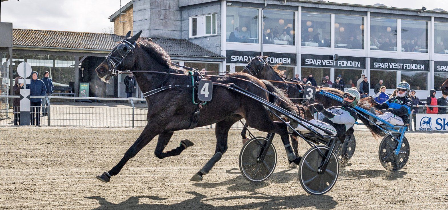 Jacobite ved en tidligere sejr i Skive med Kasper Foget i sulkyen.