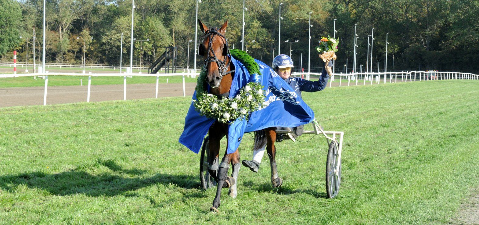 New Watch vandt Jydsk 2-årings Grand Prix med Patrick Larsen i sulkyen.