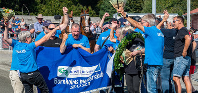Stald Evigglad i vild jubel efter en sejr til Apollo Damgård på Bornholm
