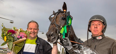 Frank Kjelde, Obelix Vrijthout og Bøje Laursen ved en tidligere sejr på Lunden.