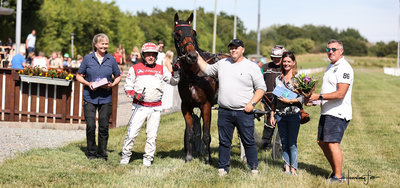 Labour Spring efter sejren i Grand Circle 3-års Championat Consolation.