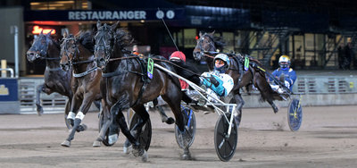 SOLVALLA - Don Fanucci Zet vs. Gio Cash - Lyserød billet på spil