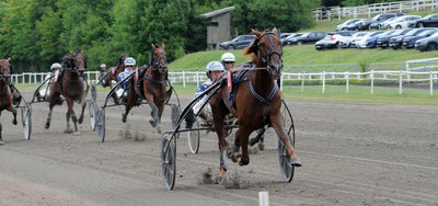 STARTLISTER - Aarhus lørdag med 3-års Grand Prixer