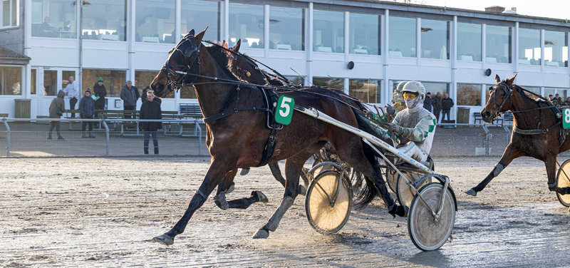 Generalen ved en tidligere sejr i Skive.