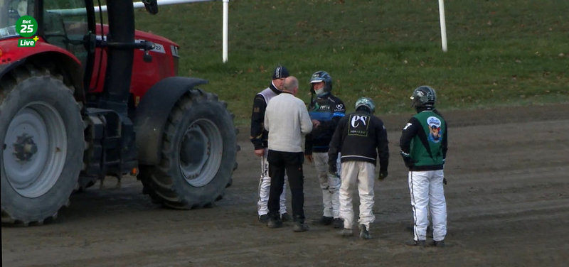 Lørdagens løb på Jydsk Væddeløbsbane i Aarhus er blevet aflyst