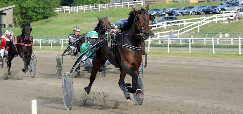 STARTLISTER - Aarhus lørdag med kombidag med trav, monté og galop